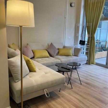 Lovely Apartment In Pogradec City With A Lake View Екстериор снимка