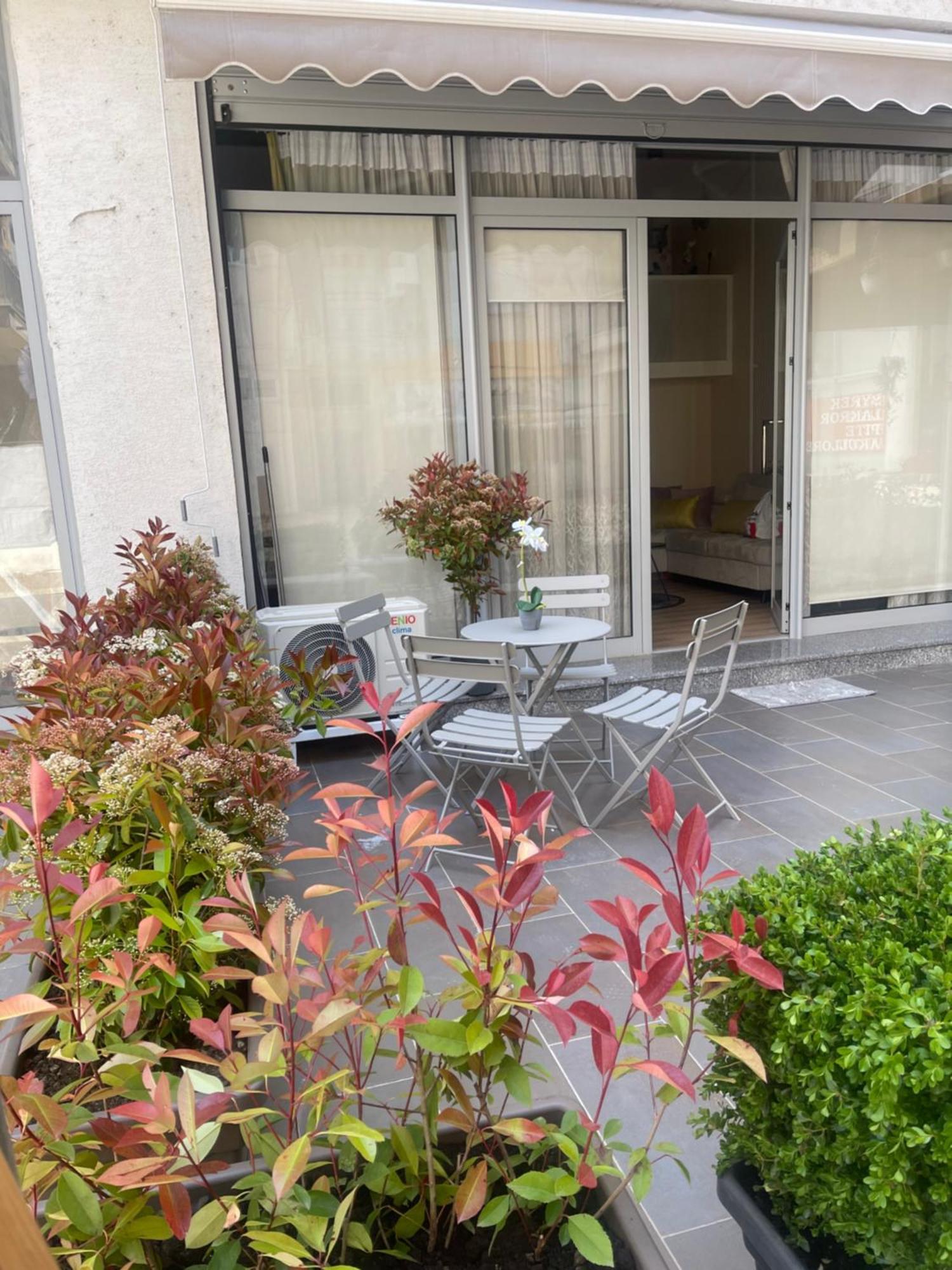 Lovely Apartment In Pogradec City With A Lake View Екстериор снимка
